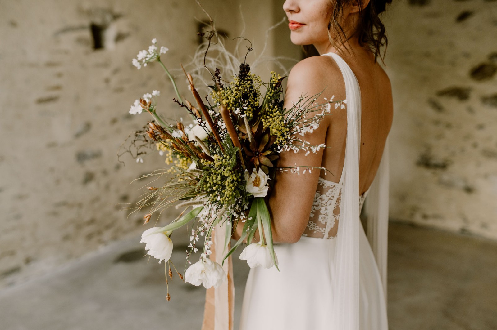 Une robe de mariée ecoresponsable créée a partir de chutes de tissu.