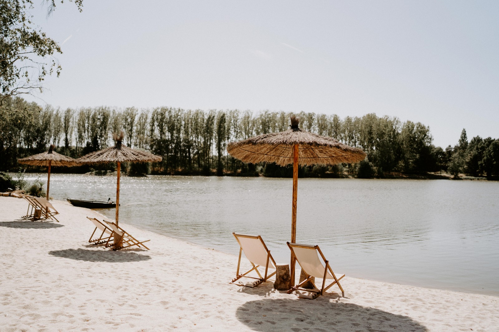 Le domaine au détour de l'ile est situé a 20 minutes de Nantes et dispose d'une plage privé.