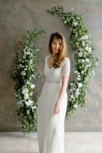 Clémence est une robe de mariée bohème ecoresposable fabriqué en France près de Nantes.