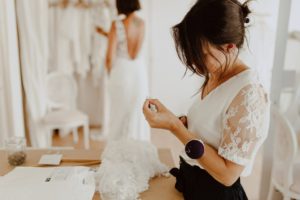 Les photos du mariage civil ont été prise part la photographe de mariage Nantaise Fanny Paris