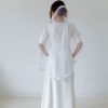 amelie porte un voile de mariée moderne