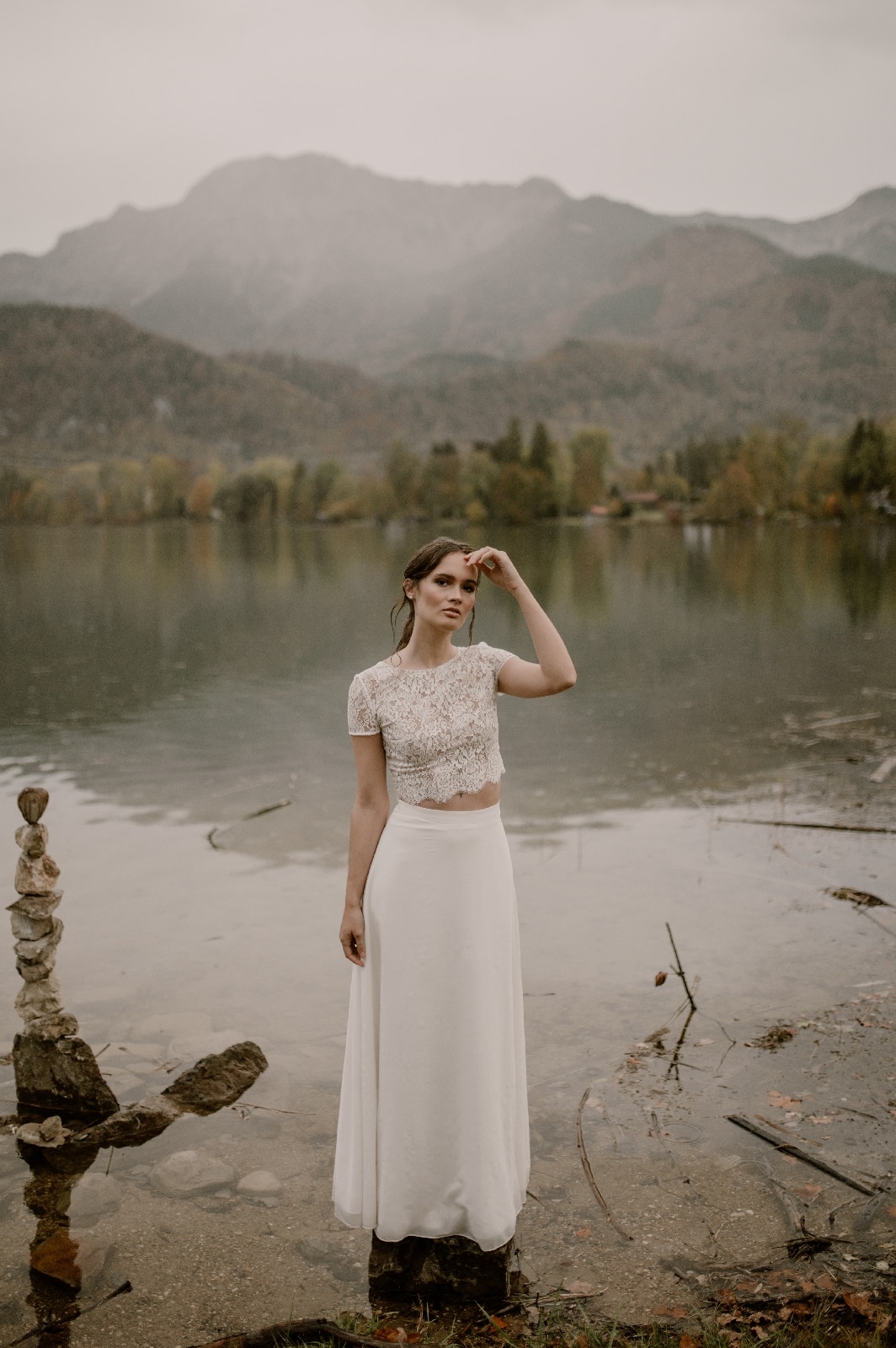 Ensemble mariée jupet et top en dentelle de calais